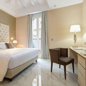 Camera deluxe con letto king size